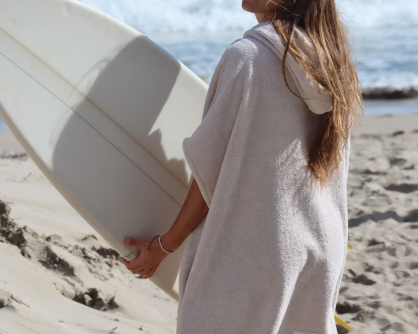 Short Hoodie Towel - Side Pockets