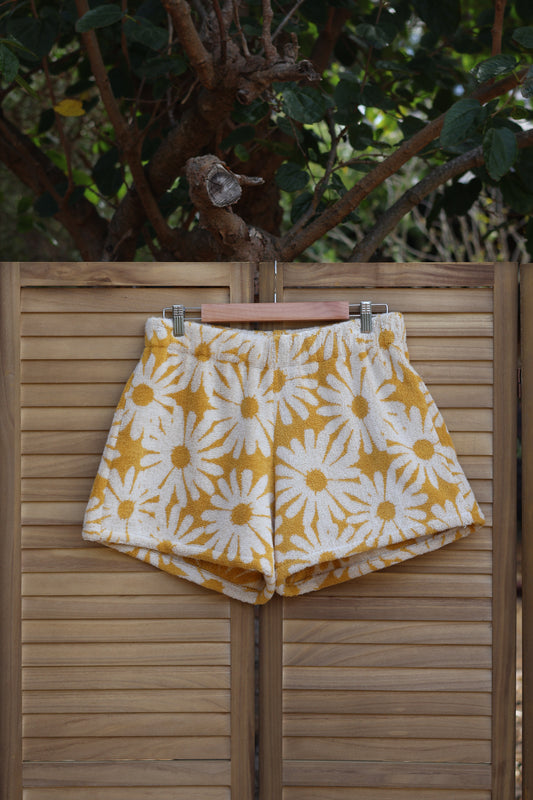 Retro Daisy Shorts (M)