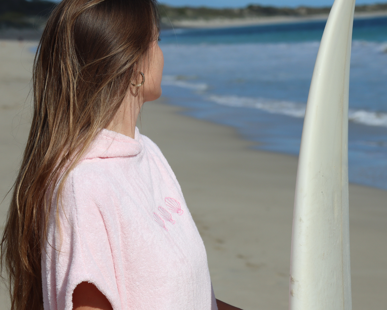 Pink Shell Hoodie Towel (Standard & Short)