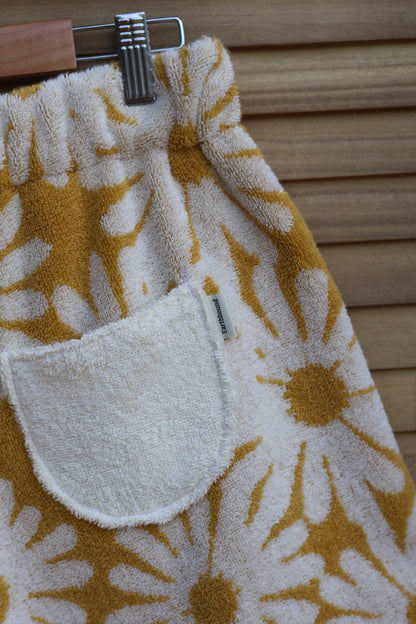 Retro Daisy Shorts (M)