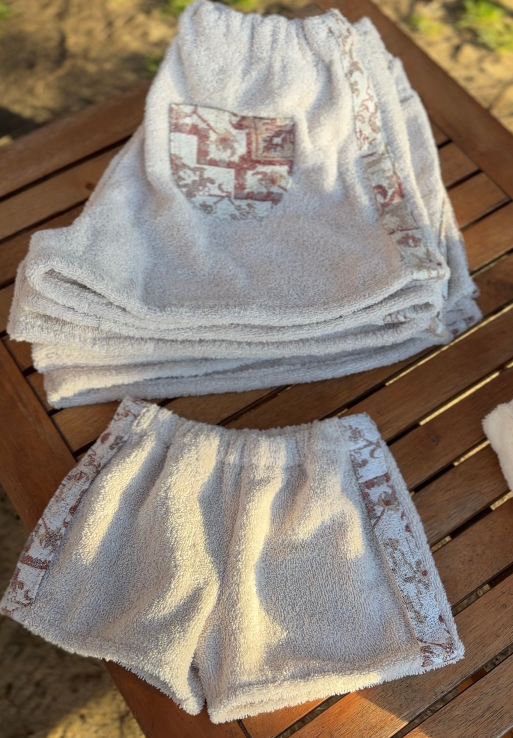 Red Dusk Shorts 1yr