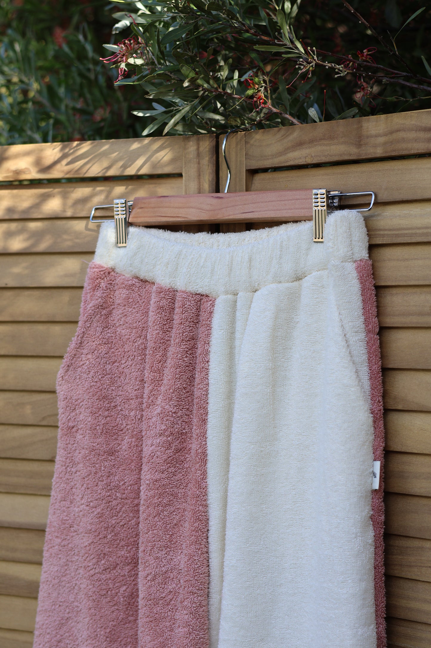 Strawberry Cream (XS)