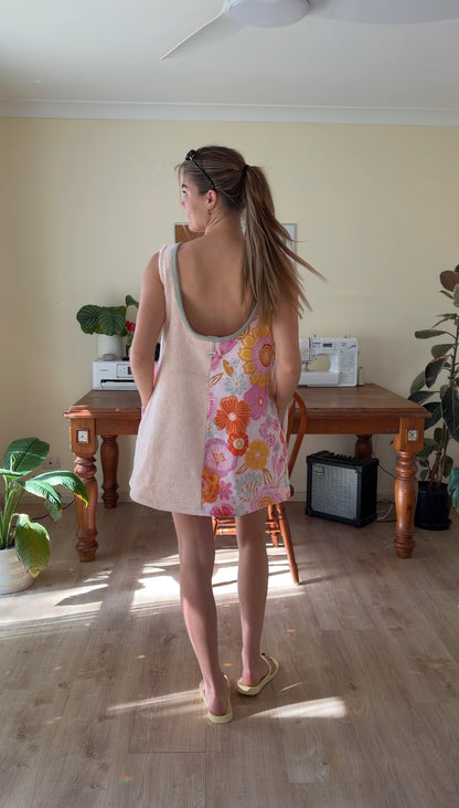 Pink Vintage Blossom (2XL) Towel Dress
